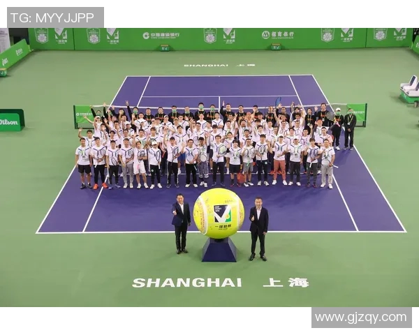 上海网球队转型之路与欧冠足球的精彩交汇与启示